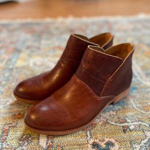 Like new Kork-Ease Ryder Ankle boot